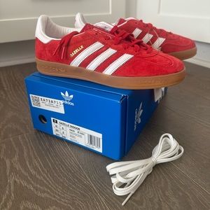 Adidas Gazelle Scarlett and White - Red Adidas Gazelle | NWT Women’s